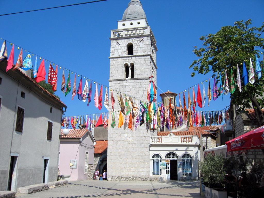Hotel Adriatic Omišalj Exterior foto